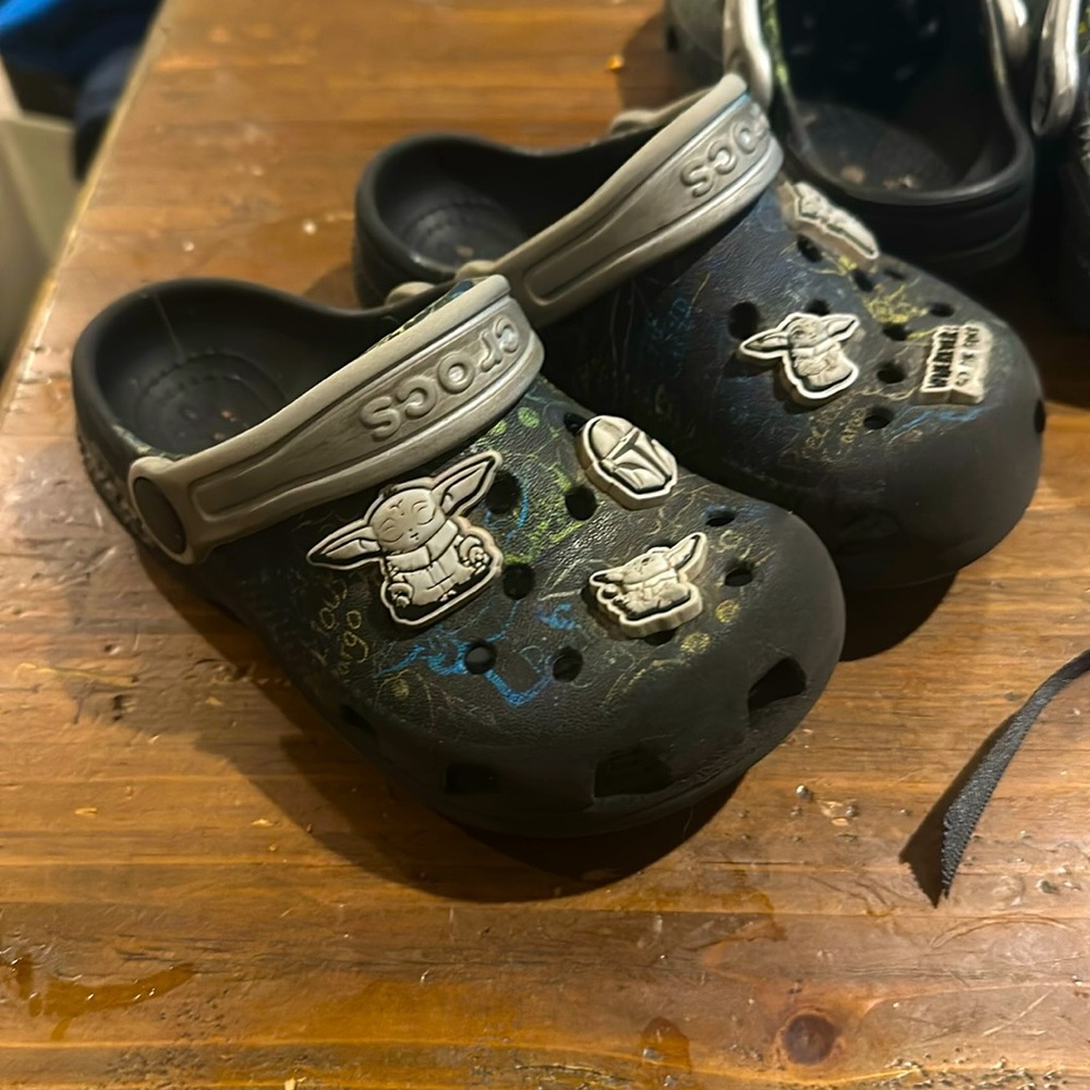 Crocs size 9